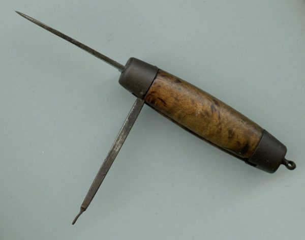 Carl Hellberg 1904 Barrel Patent Knife
